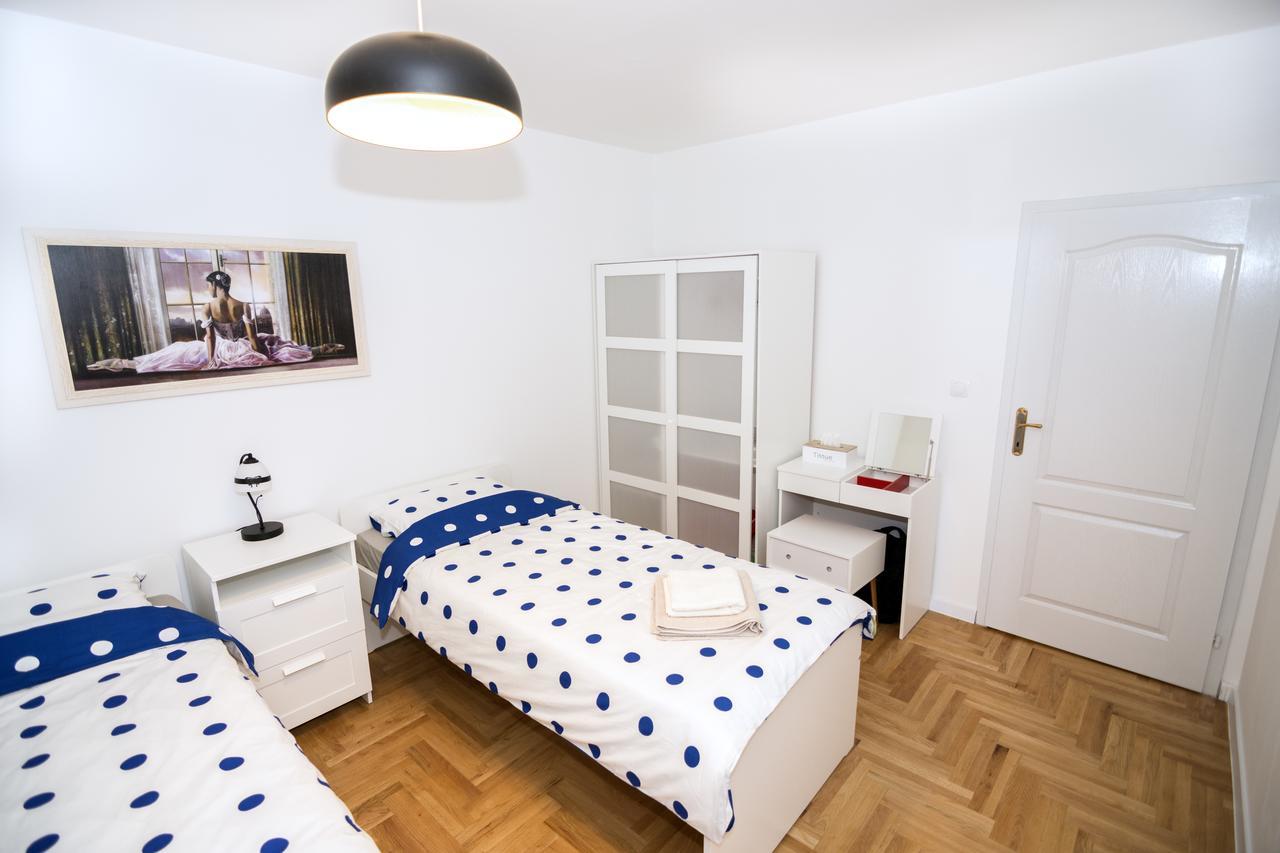 Ema Central Apartment Novi Sad Eksteriør billede